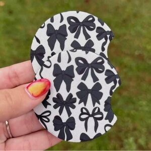 Black and White Bow Pattern Car Coaster